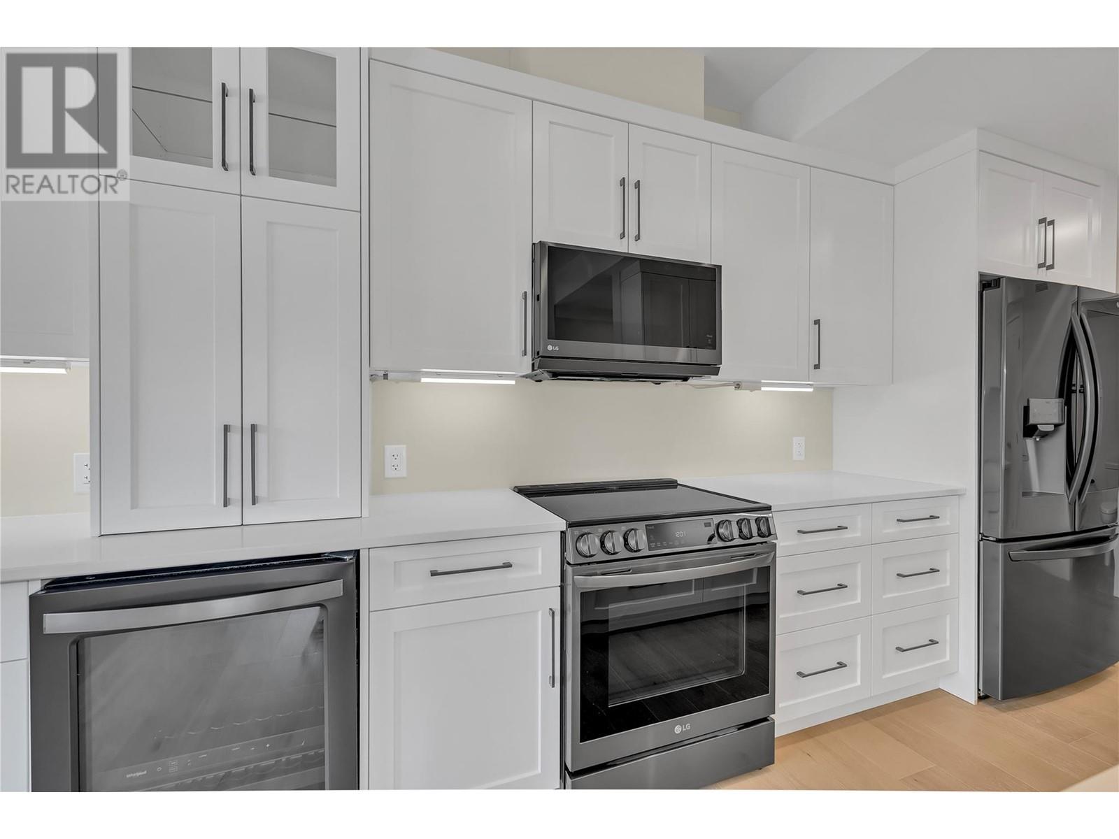 Property at 217 Elm Avenue Unit# 301 image 4