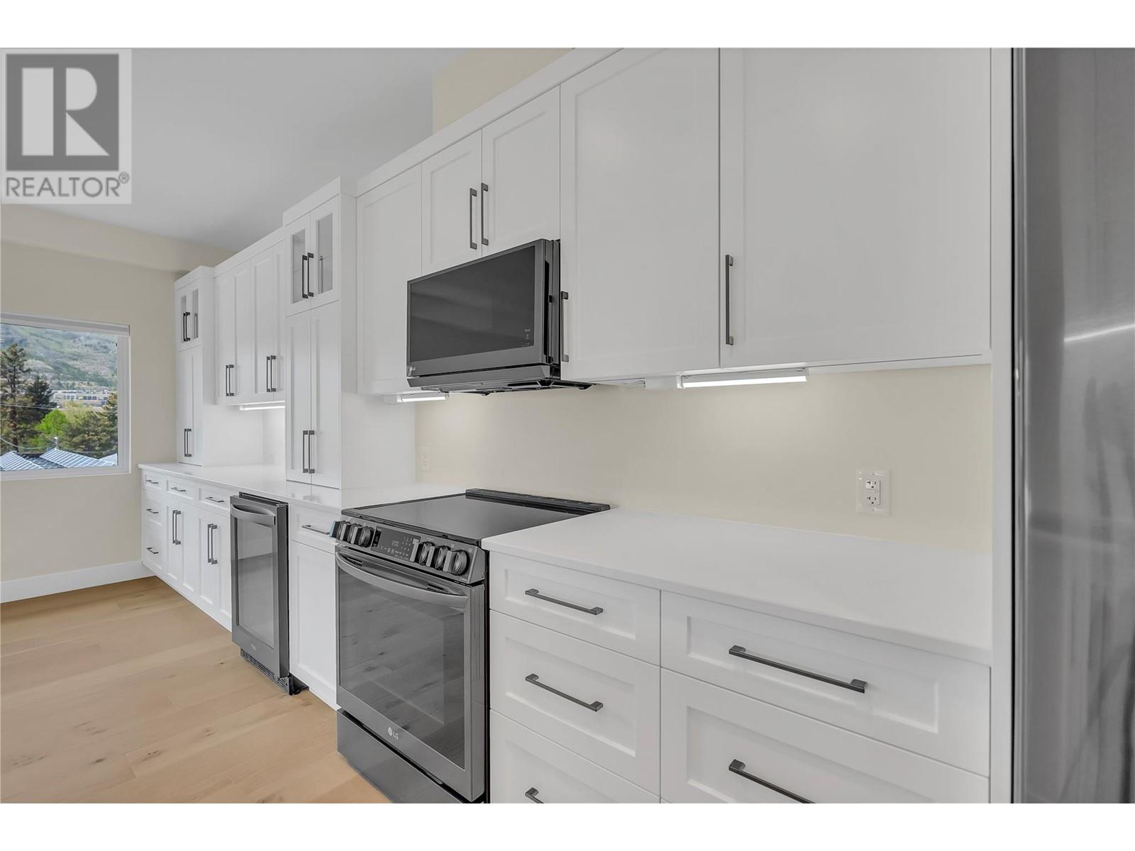 Property at 217 Elm Avenue Unit# 301 image 3