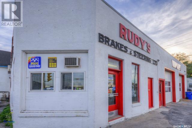 1700 Winnipeg Street, Regina, Saskatchewan  S4P 1E9 - Photo 1 - SK005340