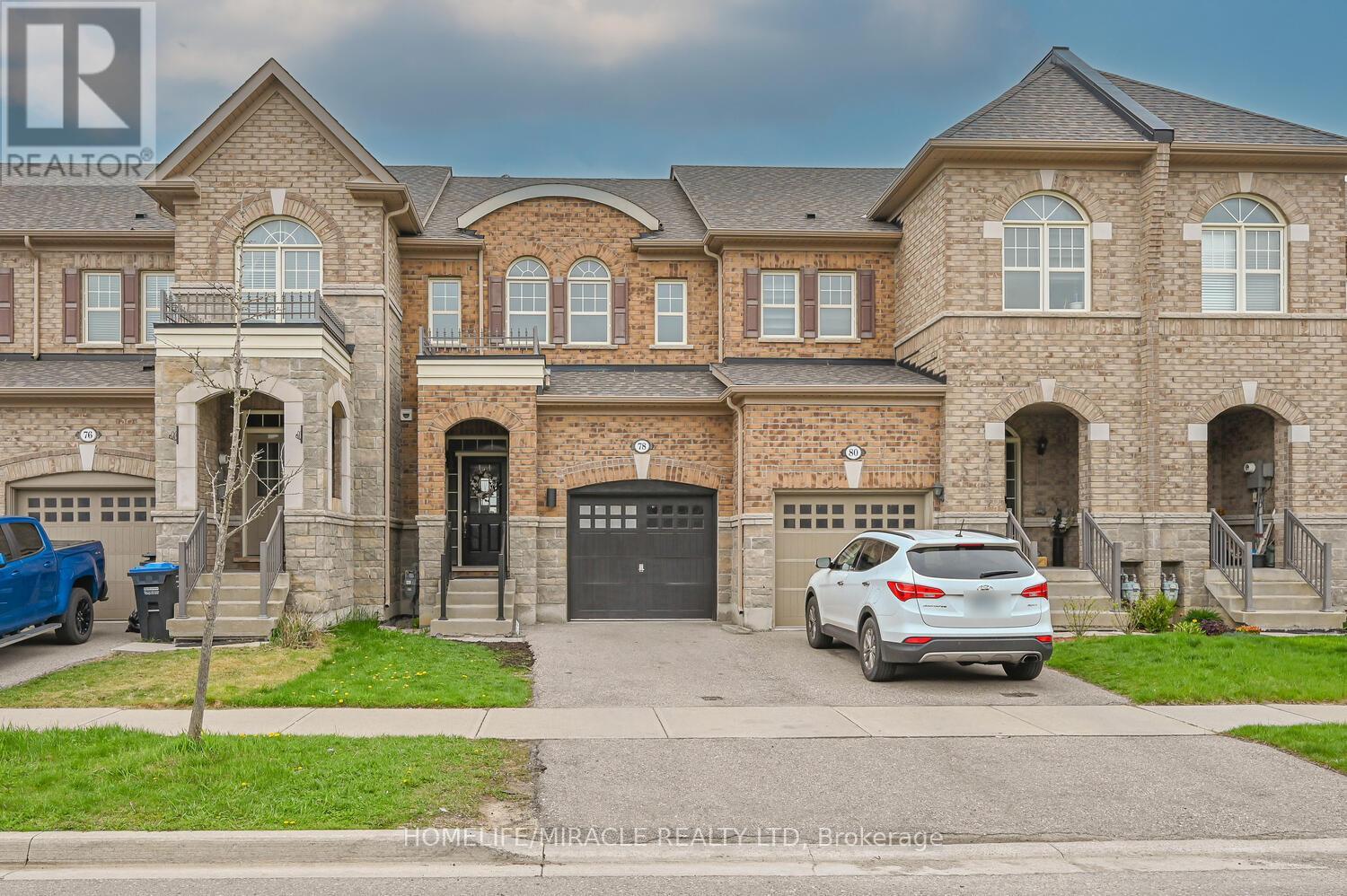 78 Goodsway Trail, Brampton, Ontario  L7A 4A5 - Photo 3 - W12138082