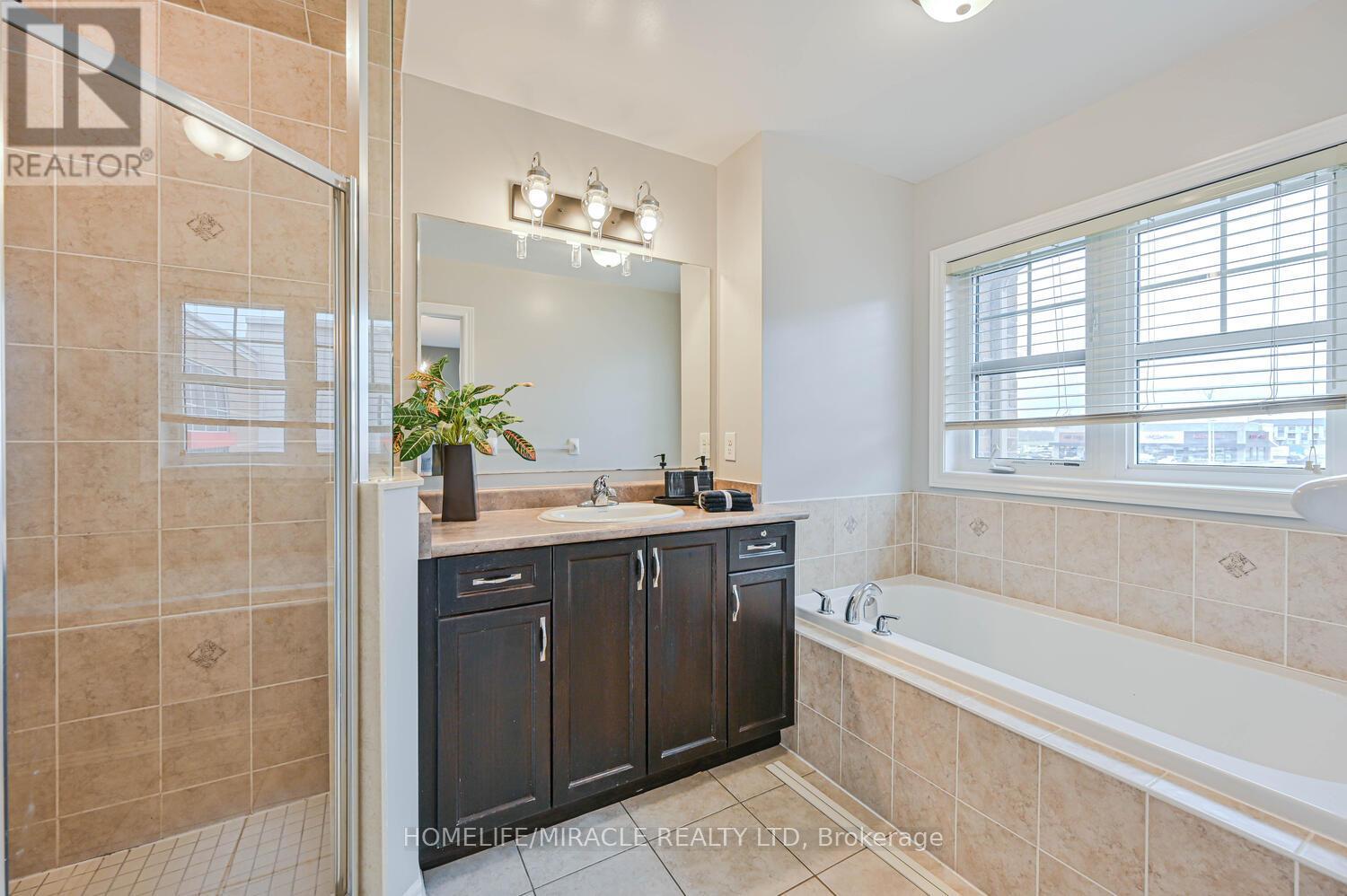 78 Goodsway Trail, Brampton, Ontario  L7A 4A5 - Photo 30 - W12138082