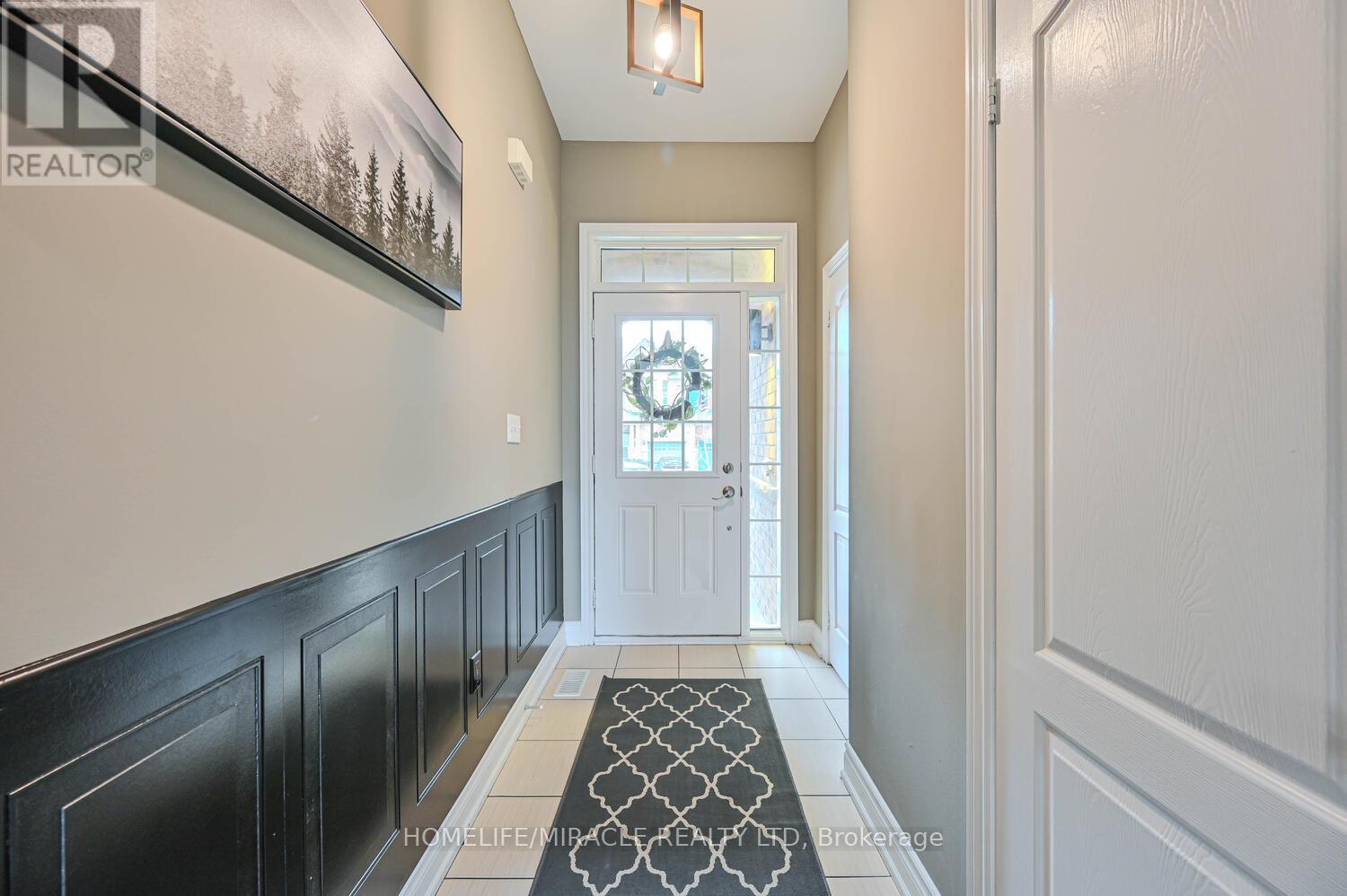 78 Goodsway Trail, Brampton, Ontario  L7A 4A5 - Photo 5 - W12138082