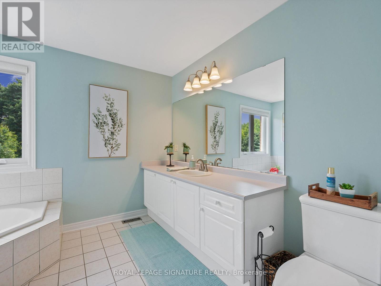 10 Forest Ridge Crescent, Halton Hills, Ontario  L0P 1H0 - Photo 26 - W12138109