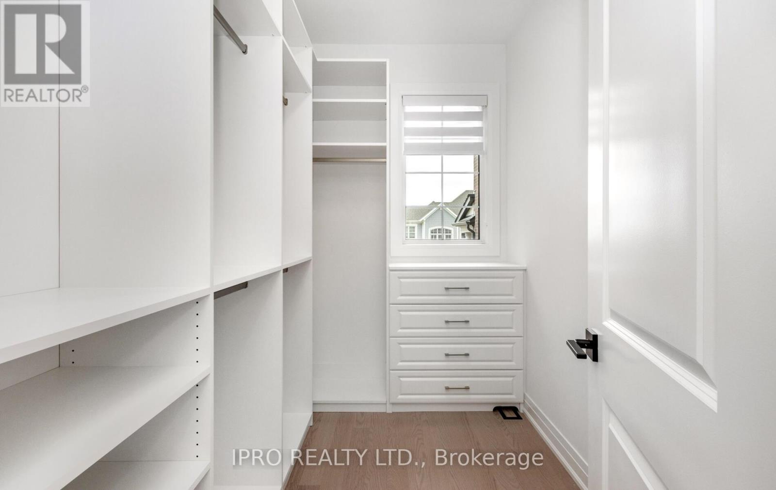 1364 Aymond Crescent, Oakville, Ontario  L6H 7W9 - Photo 25 - W12138115