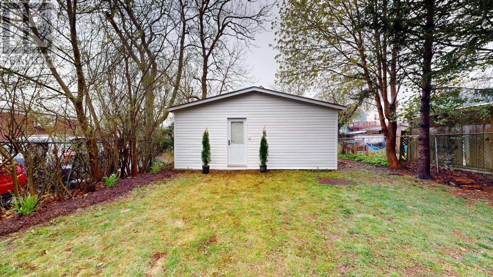 2026 Kline Street, Halifax, Nova Scotia  B3L 2X3 - Photo 4 - 202510479