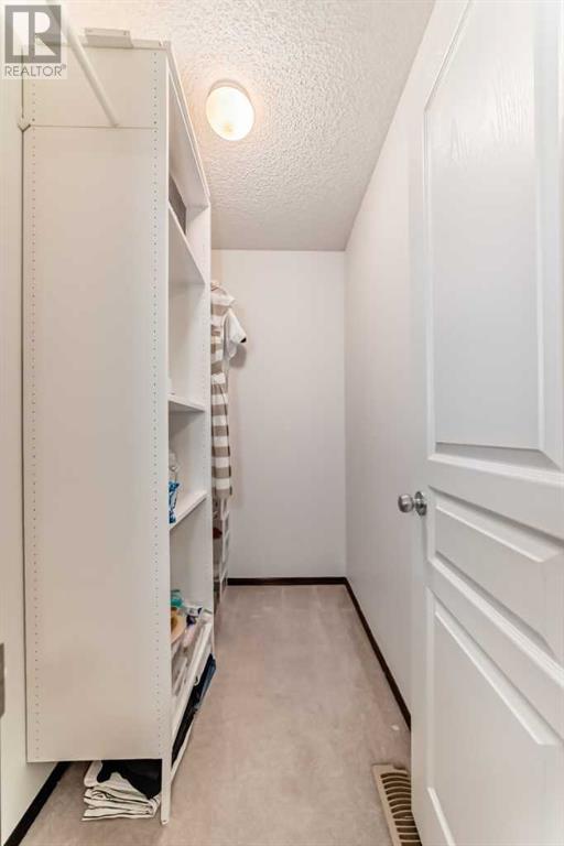 35 Chapalina Heath Se, Calgary, Alberta  T2X 3Y5 - Photo 25 - A2209284