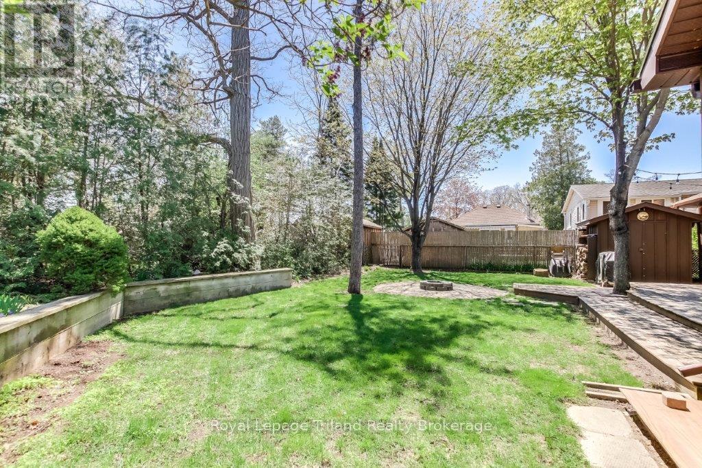 Photo 27 of 34 for 50 Warwick Avenue N