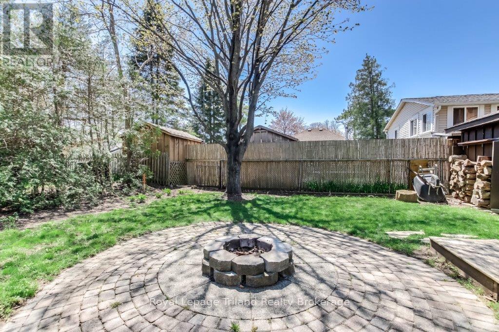 Photo 29 of 34 for 50 Warwick Avenue N