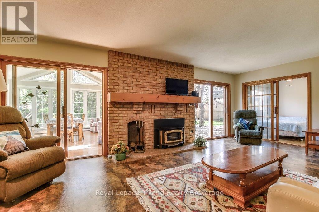 Photo 8 of 34 for 50 Warwick Avenue N