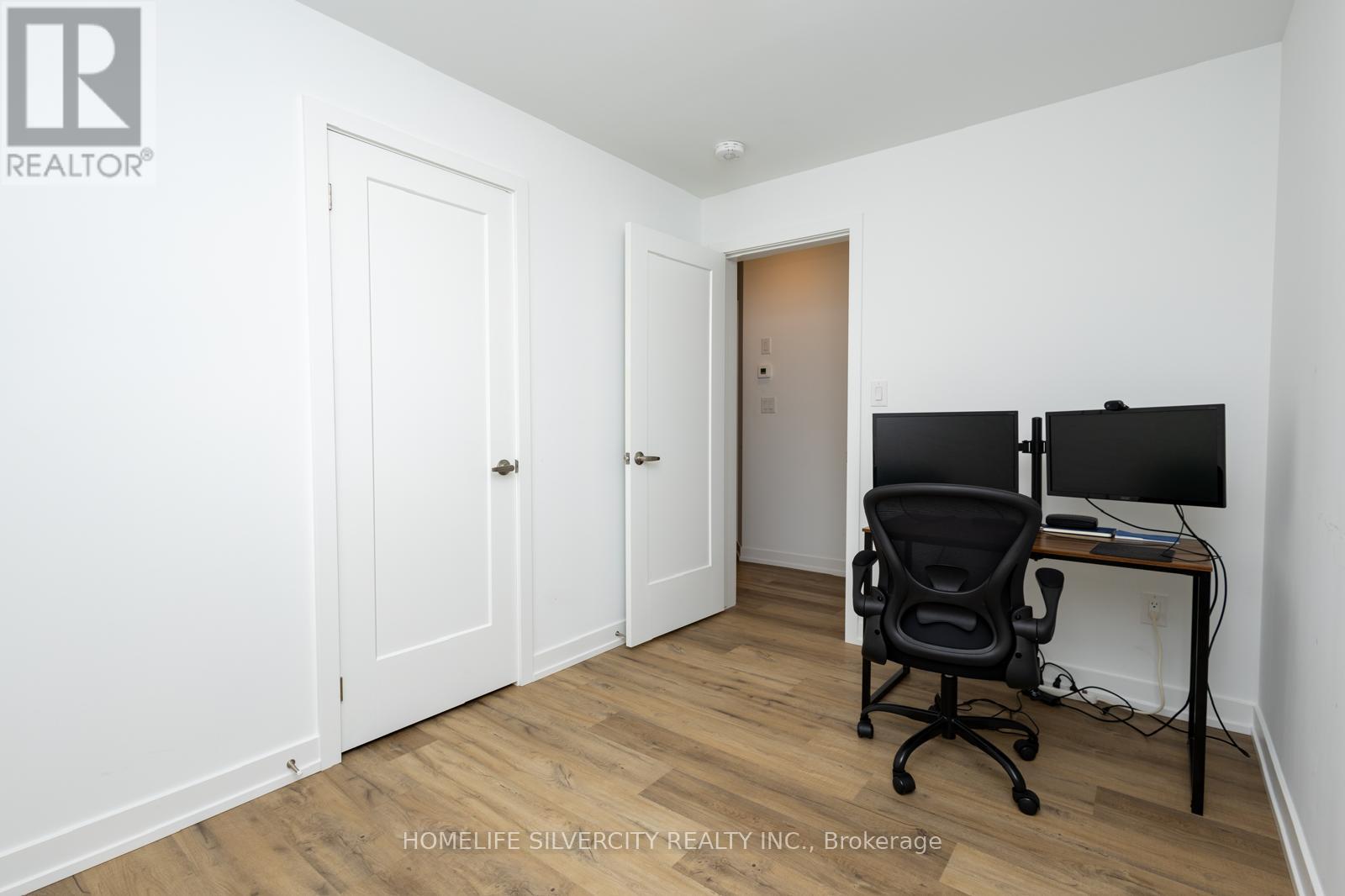 211 - 4263 Fourth Avenue, Niagara Falls, Ontario  L2E 0C2 - Photo 13 - X12138125