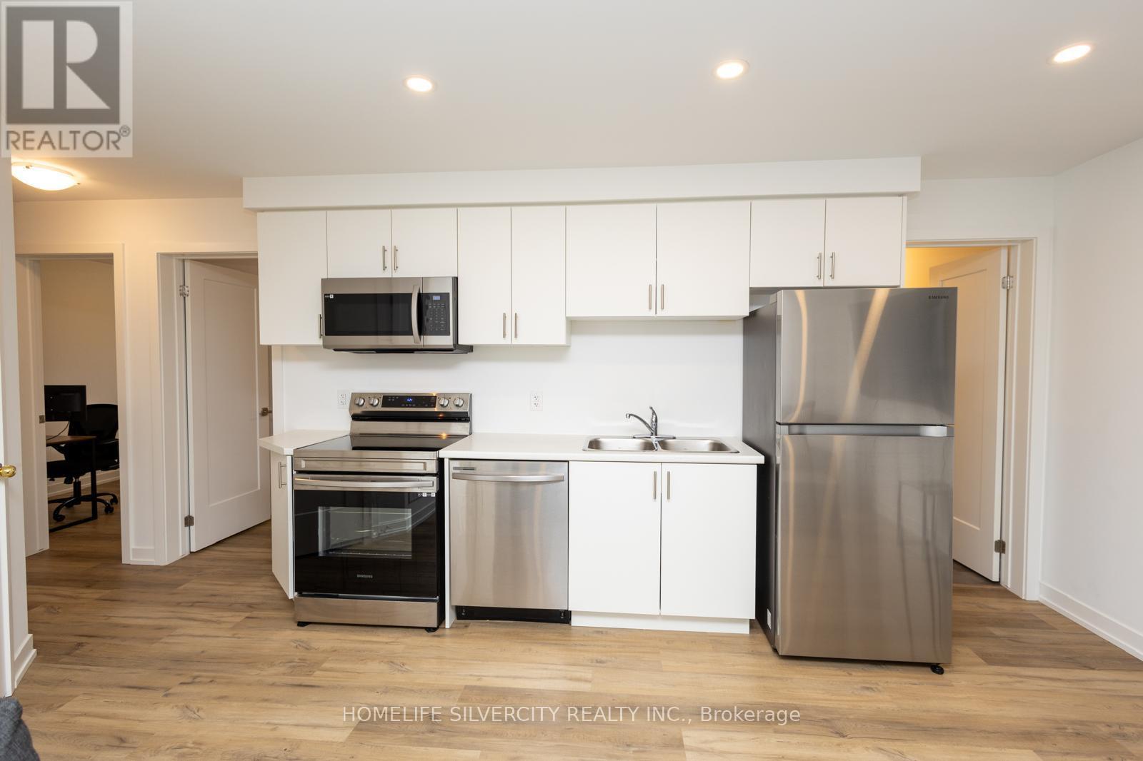 211 - 4263 Fourth Avenue, Niagara Falls, Ontario  L2E 0C2 - Photo 8 - X12138125