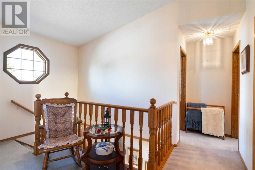 1377 Shawnee Road Sw, Calgary, Alberta  T2Y 2T1 - Photo 15 - A2214331