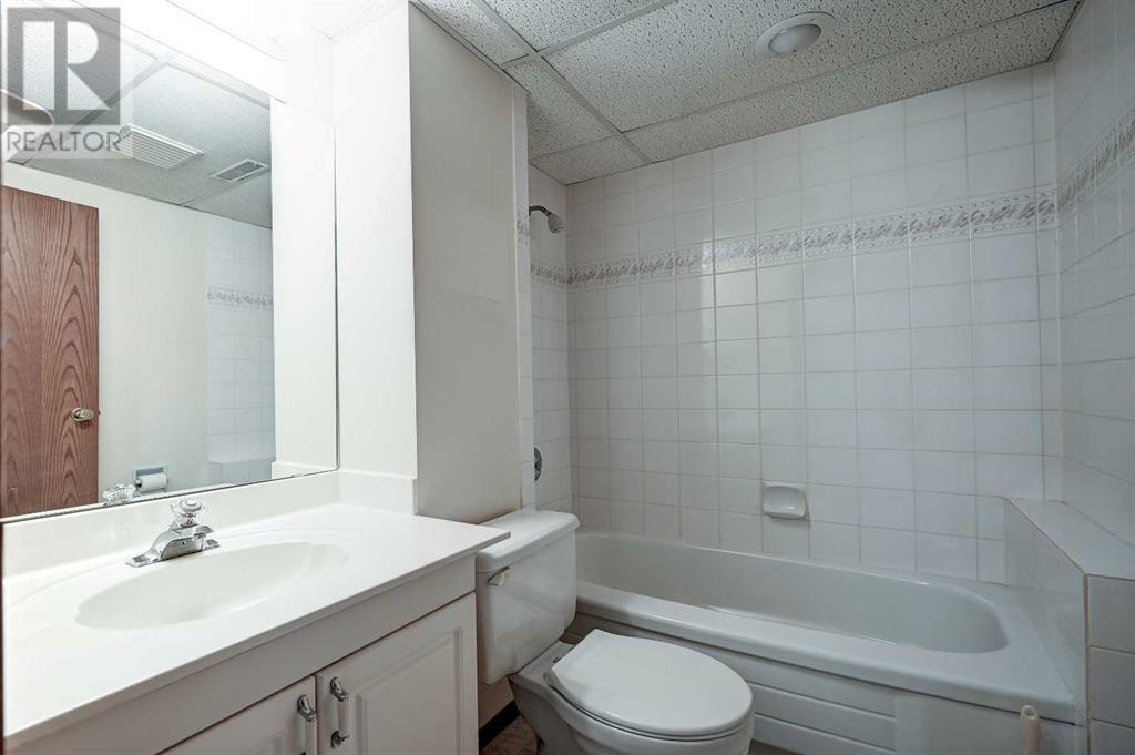 64 Sunridge Crescent Nw, Airdrie, Alberta  T4B 2G5 - Photo 37 - A2219165