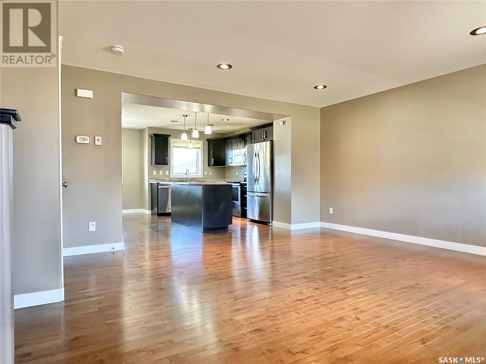 Property at 3822 33rd STREET W image 4