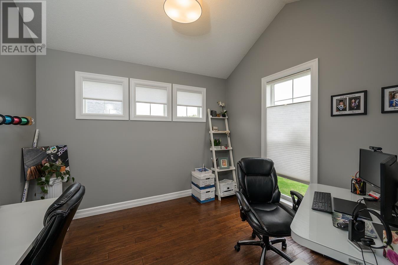 Property at 3088 MAURICE DRIVE image 4