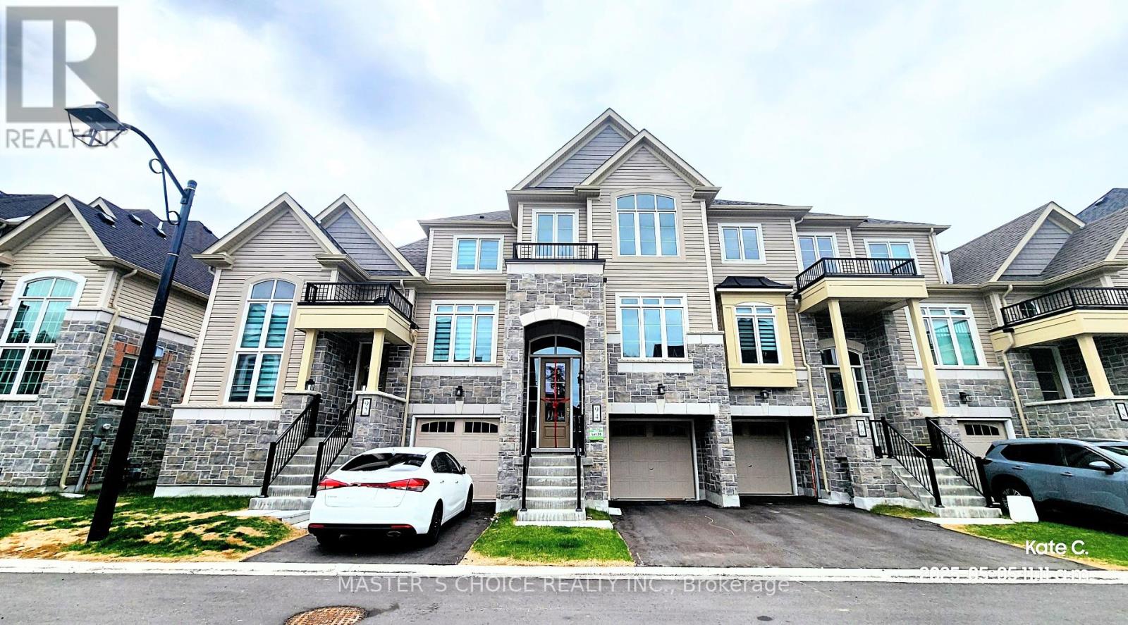 92 Lyall Stokes Circle, East Gwillimbury, Ontario  L0G 1M0 - Photo 33 - N12126105