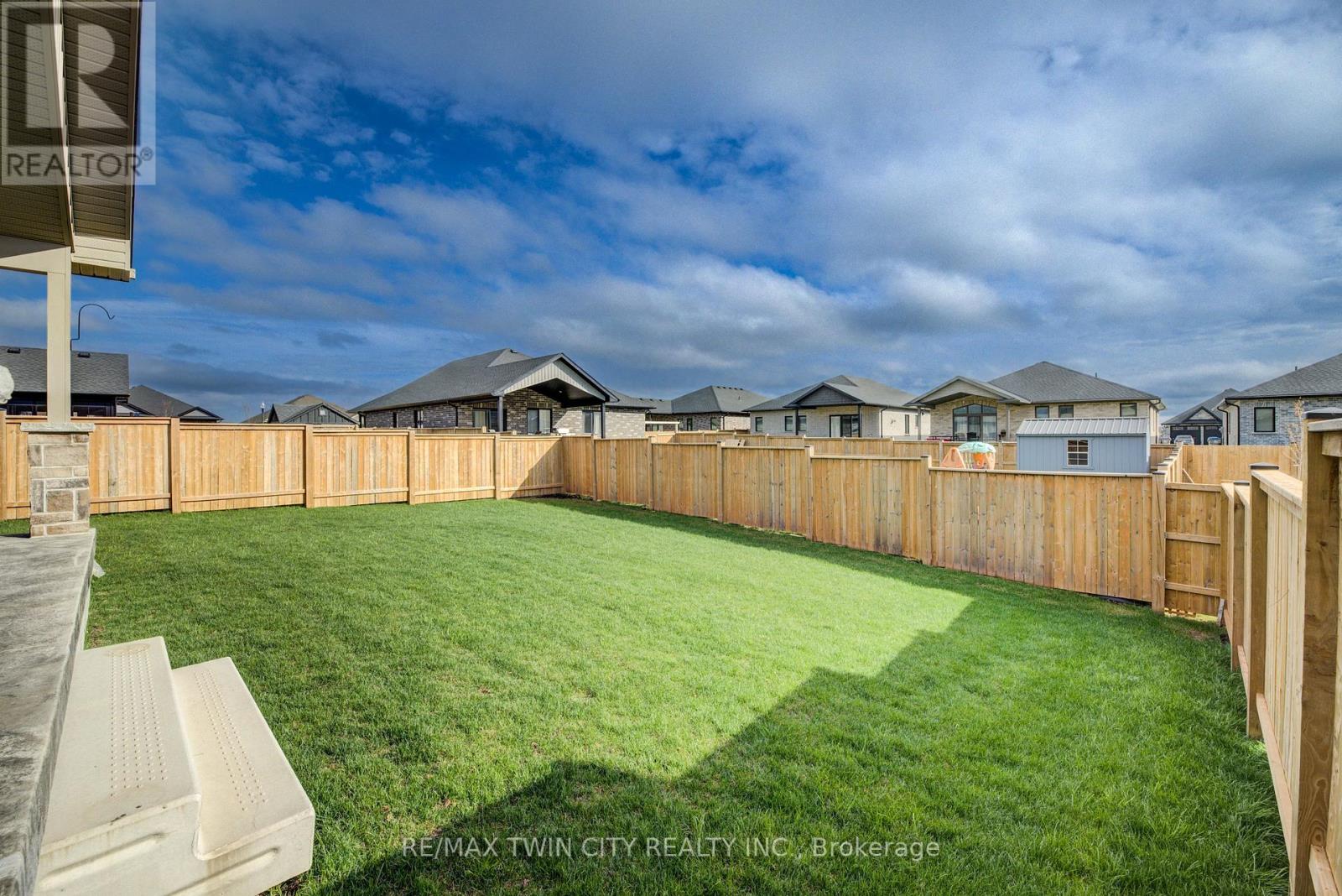 20 Winchester Crescent, North Perth, Ontario  N4W 0J8 - Photo 27 - X11997899