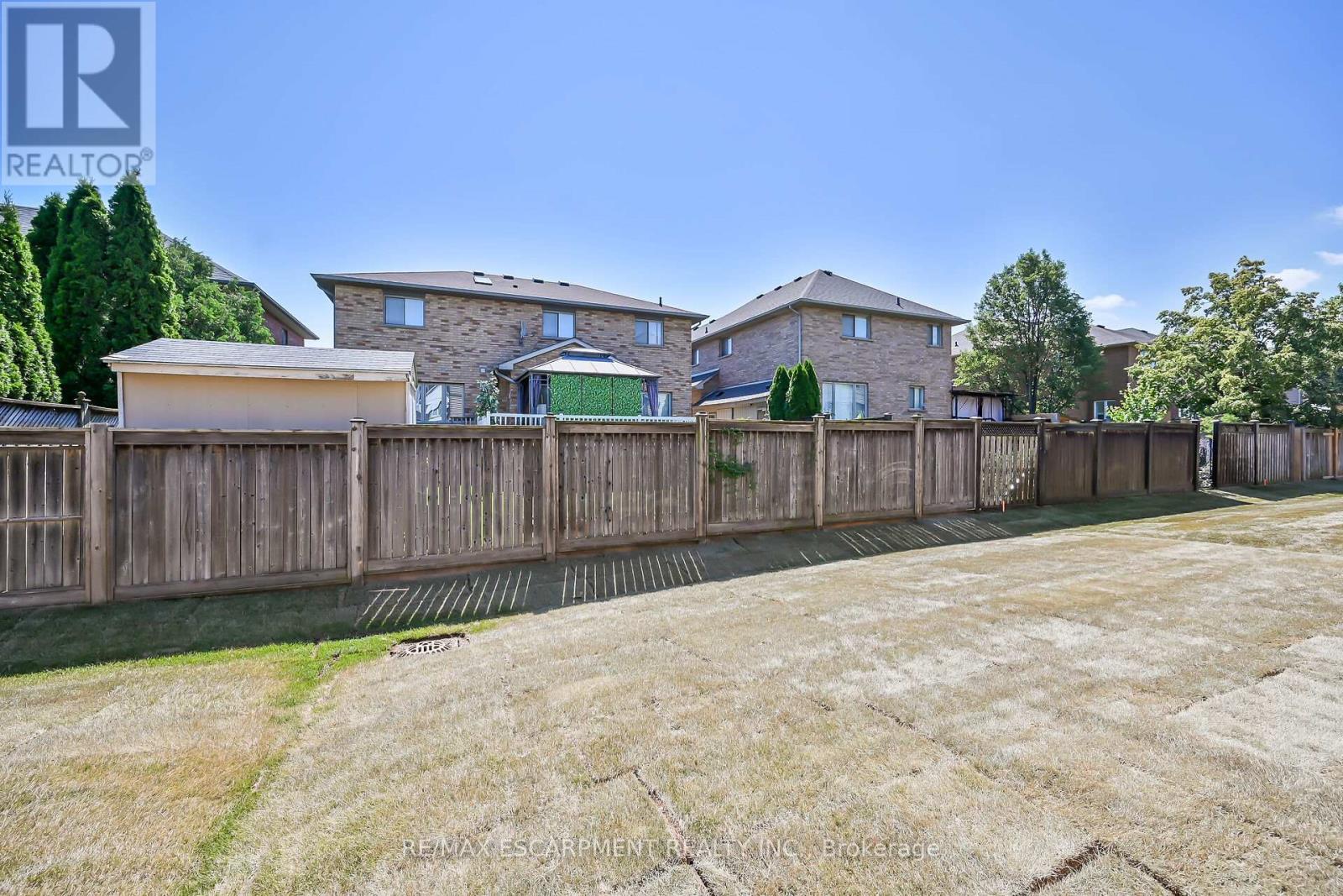 67 Starfire Crescent, Hamilton, Ontario  L8E 0K8 - Photo 45 - X12137863