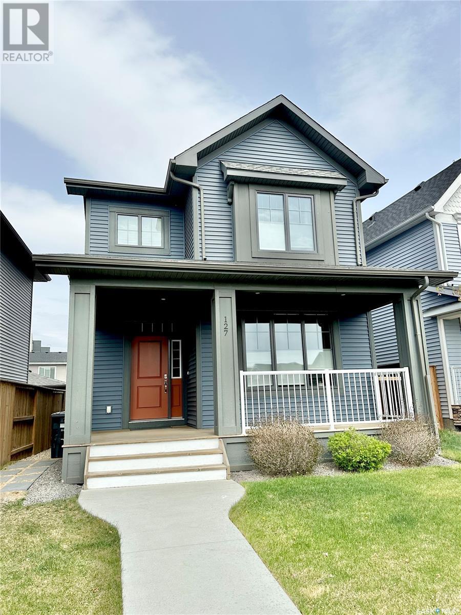 Property at 127 Newton WAY image 1