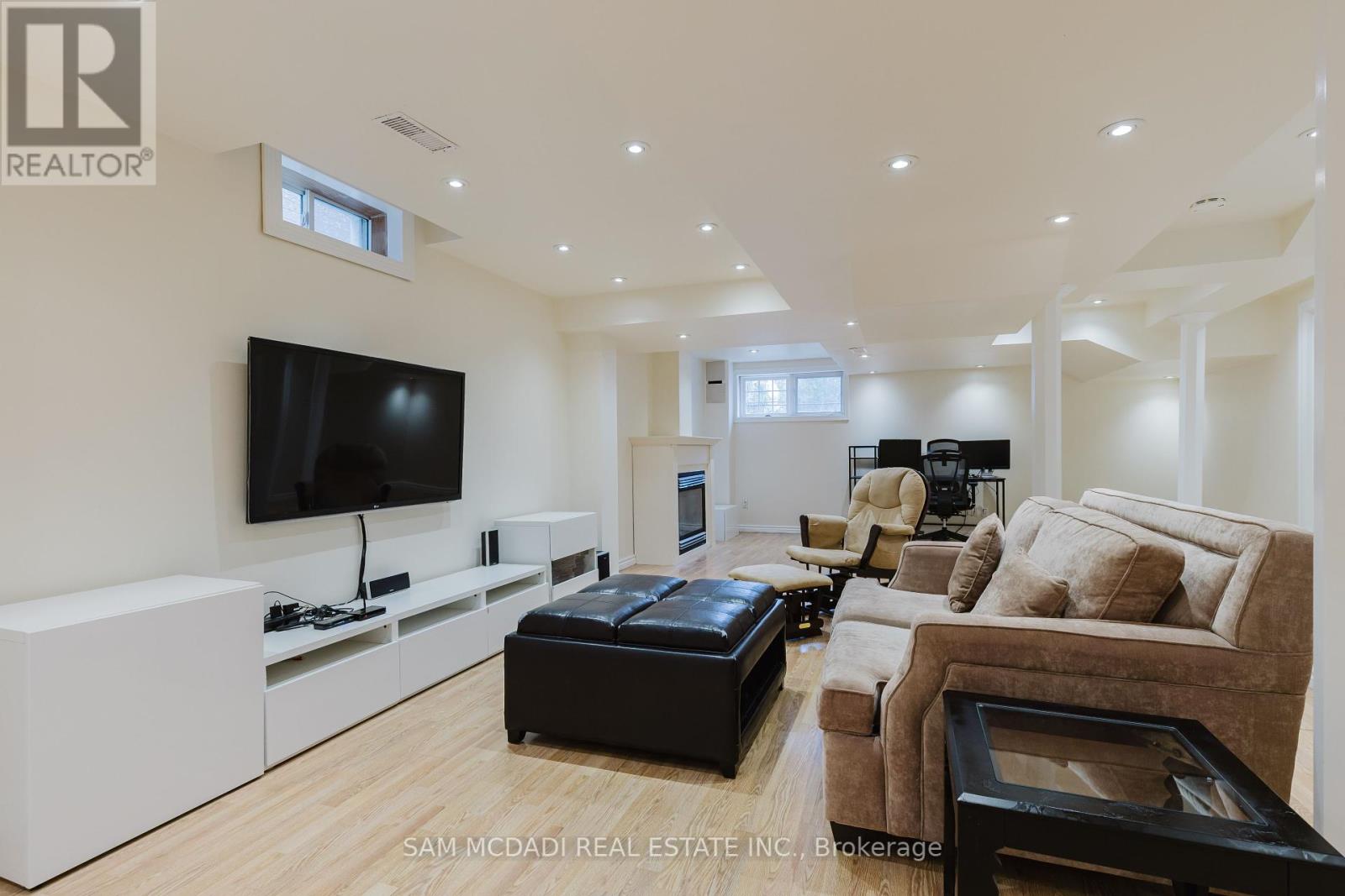 3949 Regatta Court, Mississauga, Ontario  L5M 6M1 - Photo 28 - W12122812