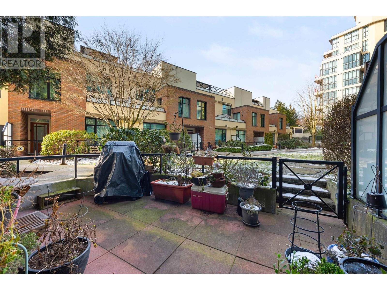104 10 Renaissance Square, New Westminster, British Columbia  V3M 7B1 - Photo 19 - R3000922