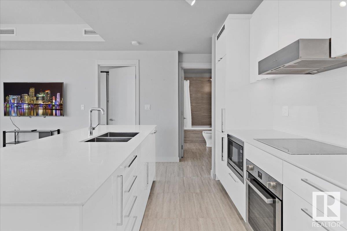 Property at #2510 10360 102 ST NW image 2