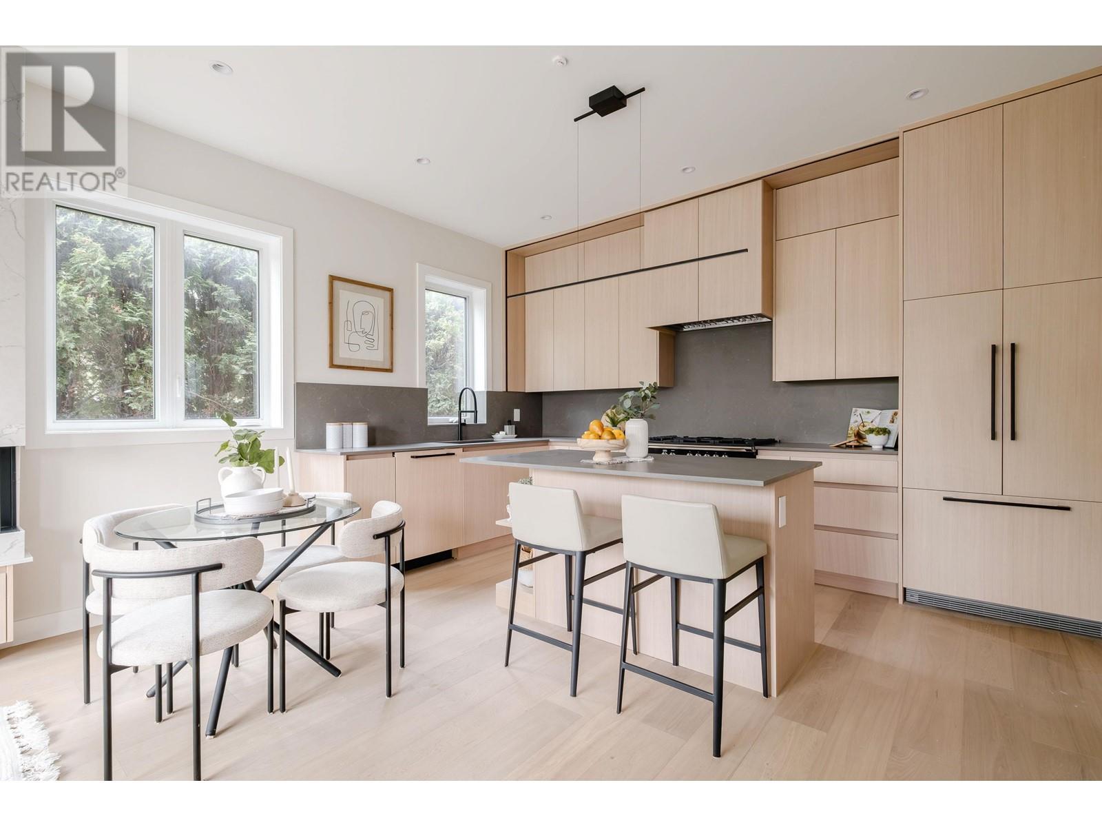 3674 Oxford Street, Vancouver, British Columbia  V5K 1P3 - Photo 9 - R2994922