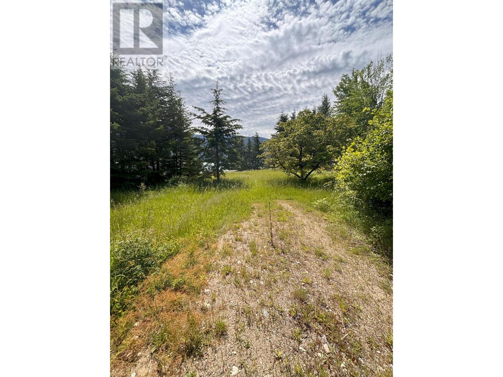 8182 Lower Inonoaklin Road, Edgewood, British Columbia  V0G 1J0 - Photo 23 - 10347003