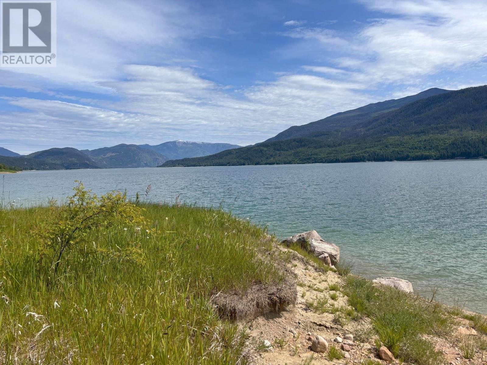 8182 Lower Inonoaklin Road, Edgewood, British Columbia  V0G 1J0 - Photo 10 - 10347003