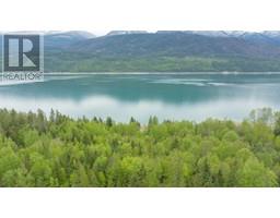 8182 LOWER INONOAKLIN Road, edgewood, British Columbia