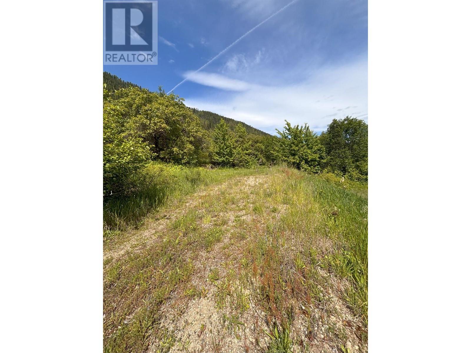 8182 Lower Inonoaklin Road, Edgewood, British Columbia  V0G 1J0 - Photo 21 - 10347003