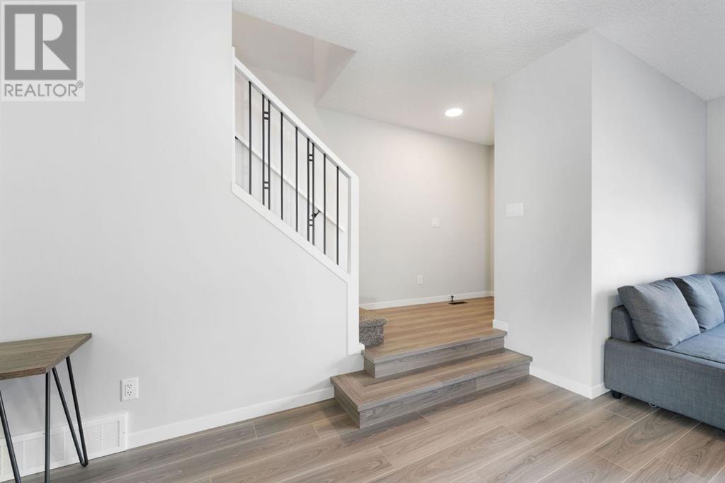 218 Edith Road Nw, Calgary, Alberta  T3R 2C7 - Photo 9 - A2202027