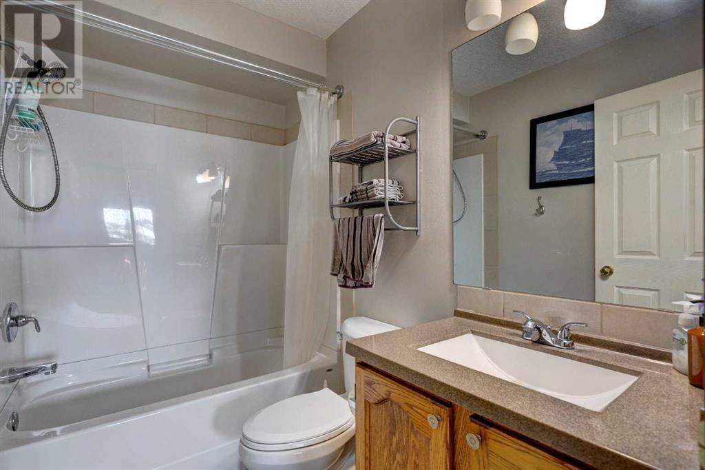 39 Somercrest Grove Sw, Calgary, Alberta  T2Y 3M2 - Photo 26 - A2208028