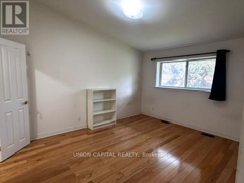 33 - 10 Esterbrooke Avenue, Toronto, Ontario  M2J 2C2 - Photo 2 - C12138266