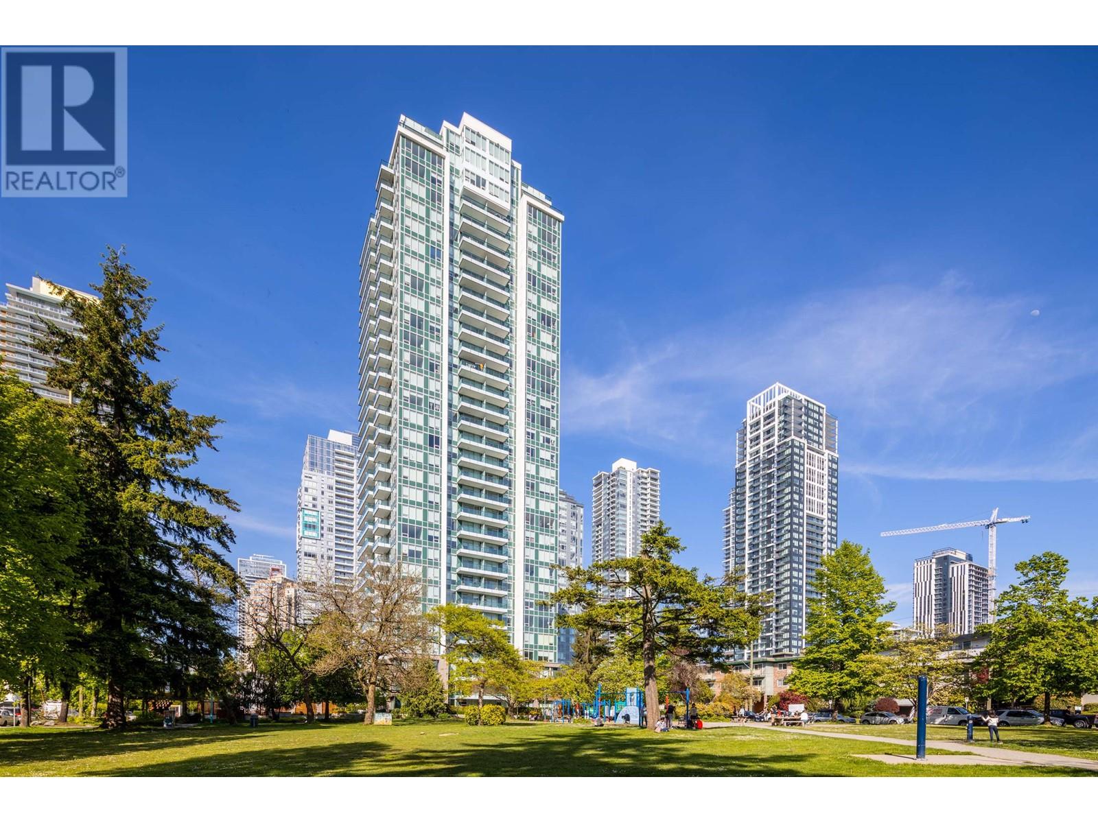 2404 6463 Silver Avenue, Burnaby, British Columbia  V5H 0K4 - Photo 1 - R3000657