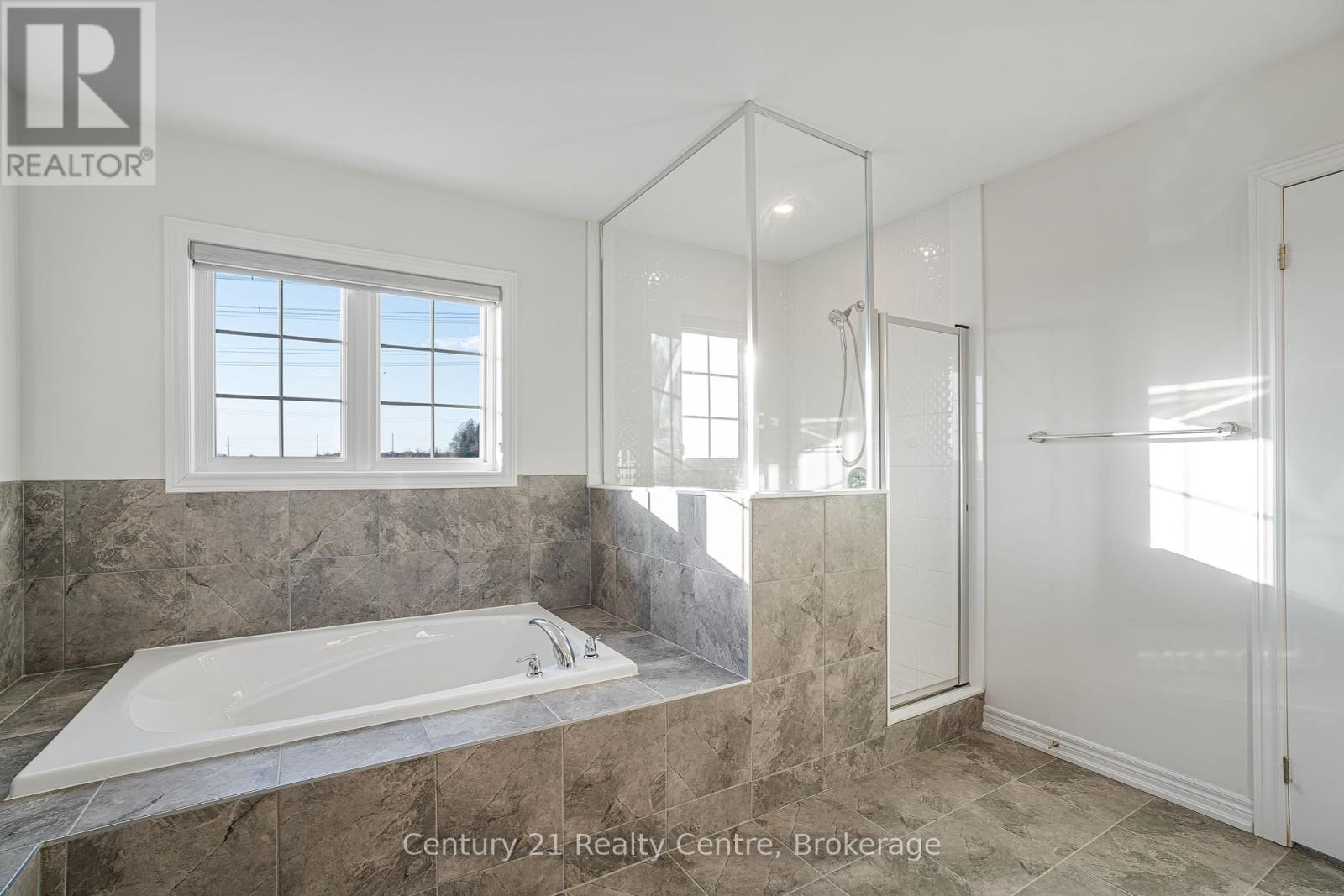 280 Windfields Farm Drive W, Oshawa, Ontario  L1L 0M3 - Photo 40 - E12138217