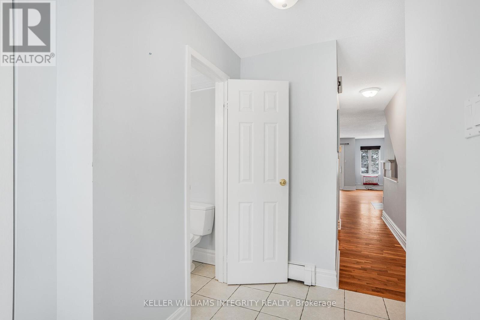 Property at 16 CRISPIN PRIVATE image 3
