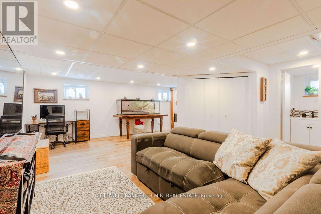 2 Rogers Road, Kawartha Lakes, Ontario  K9V 5C3 - Photo 35 - X12138515