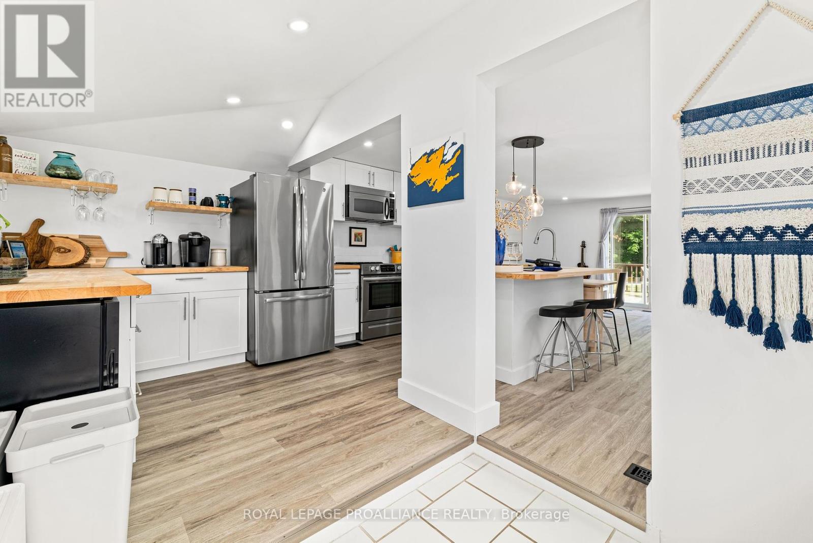 3191 County Rd 10, Prince Edward County, Ontario  K0K 2P0 - Photo 10 - X12138550