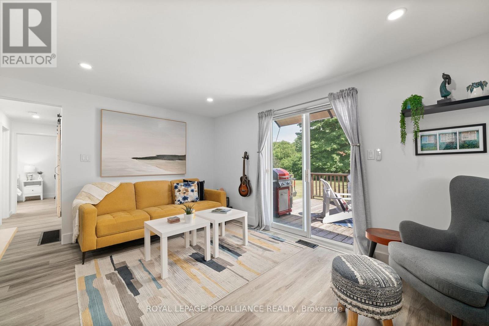 3191 County Rd 10, Prince Edward County, Ontario  K0K 2P0 - Photo 19 - X12138550