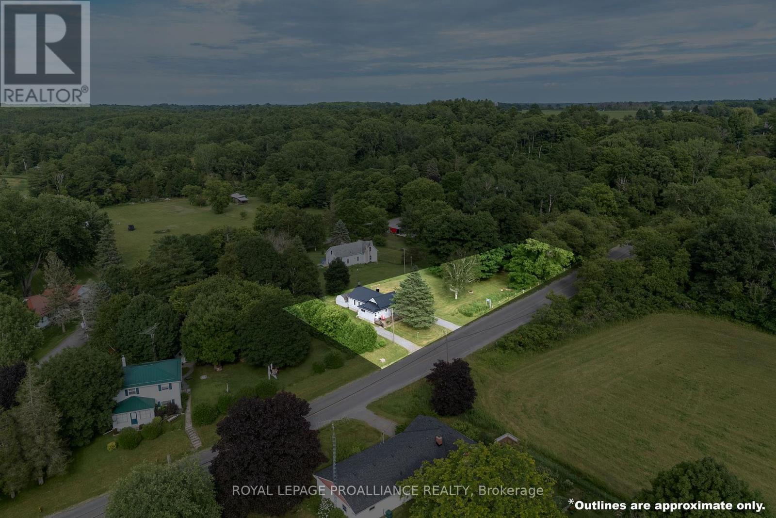 3191 County Rd 10, Prince Edward County, Ontario  K0K 2P0 - Photo 3 - X12138550