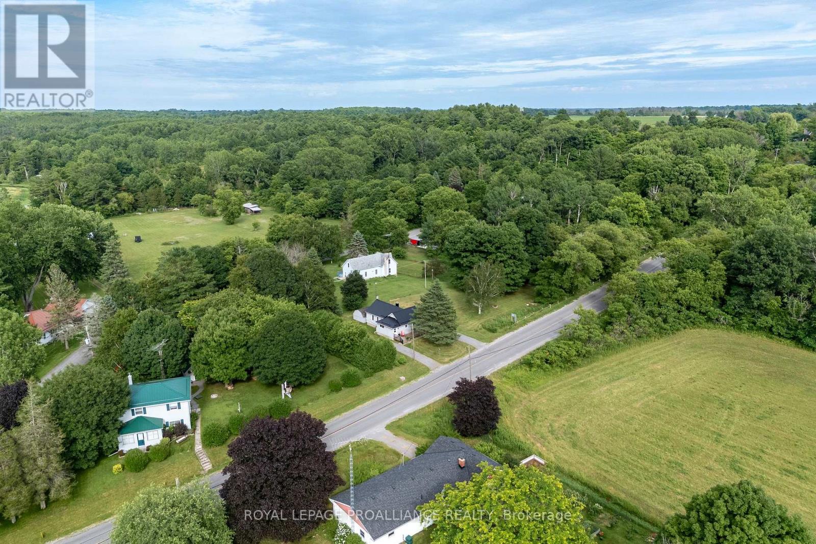 3191 County Rd 10, Prince Edward County, Ontario  K0K 2P0 - Photo 4 - X12138550