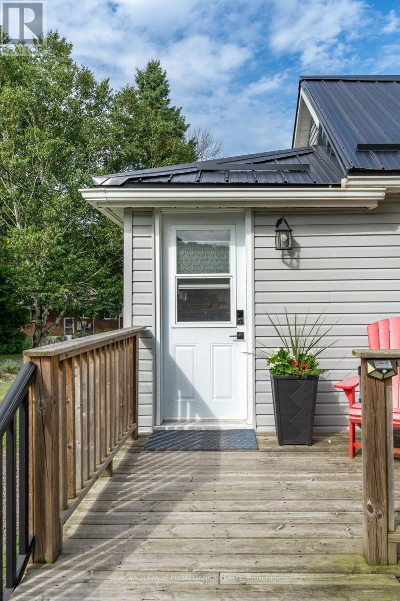 3191 County Rd 10, Prince Edward County, Ontario  K0K 2P0 - Photo 7 - X12138550