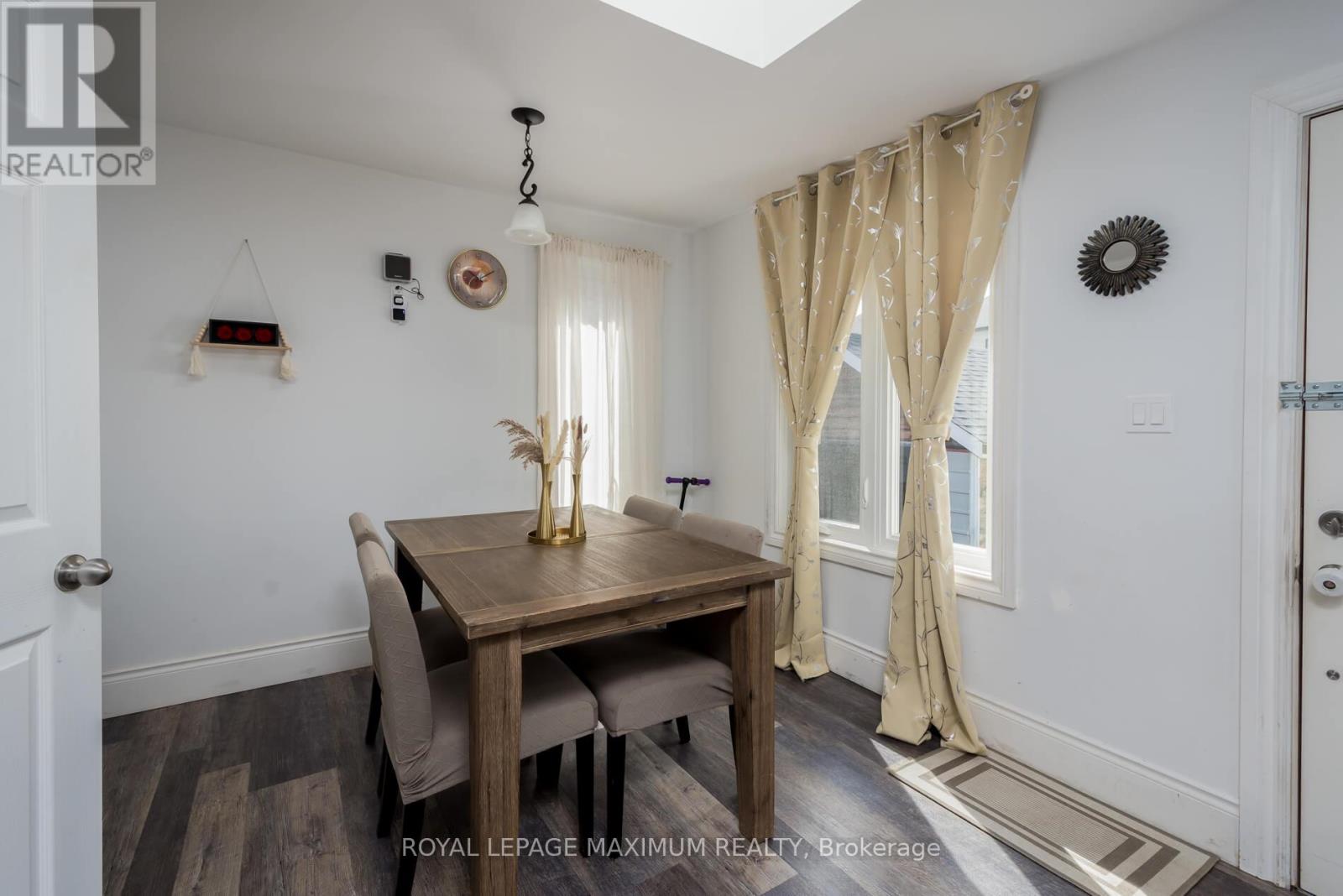 35 Ellerby Square N, Vaughan, Ontario  L4L 1N2 - Photo 10 - N12138213