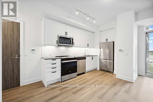 608 - 10 Gatineau Drive, Vaughan, Ontario  L4J 0L2 - Photo 13 - N12138280