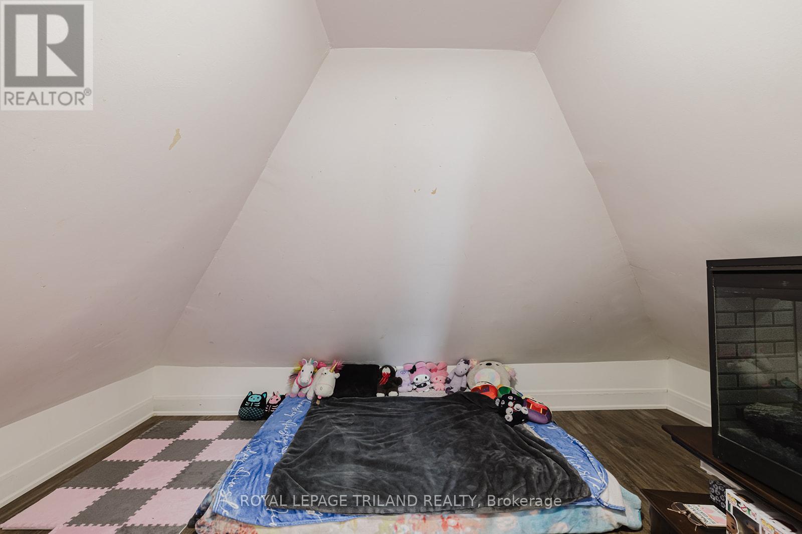 245 Sydenham Street E, Aylmer, Ontario  N5H 1M1 - Photo 16 - X12138514