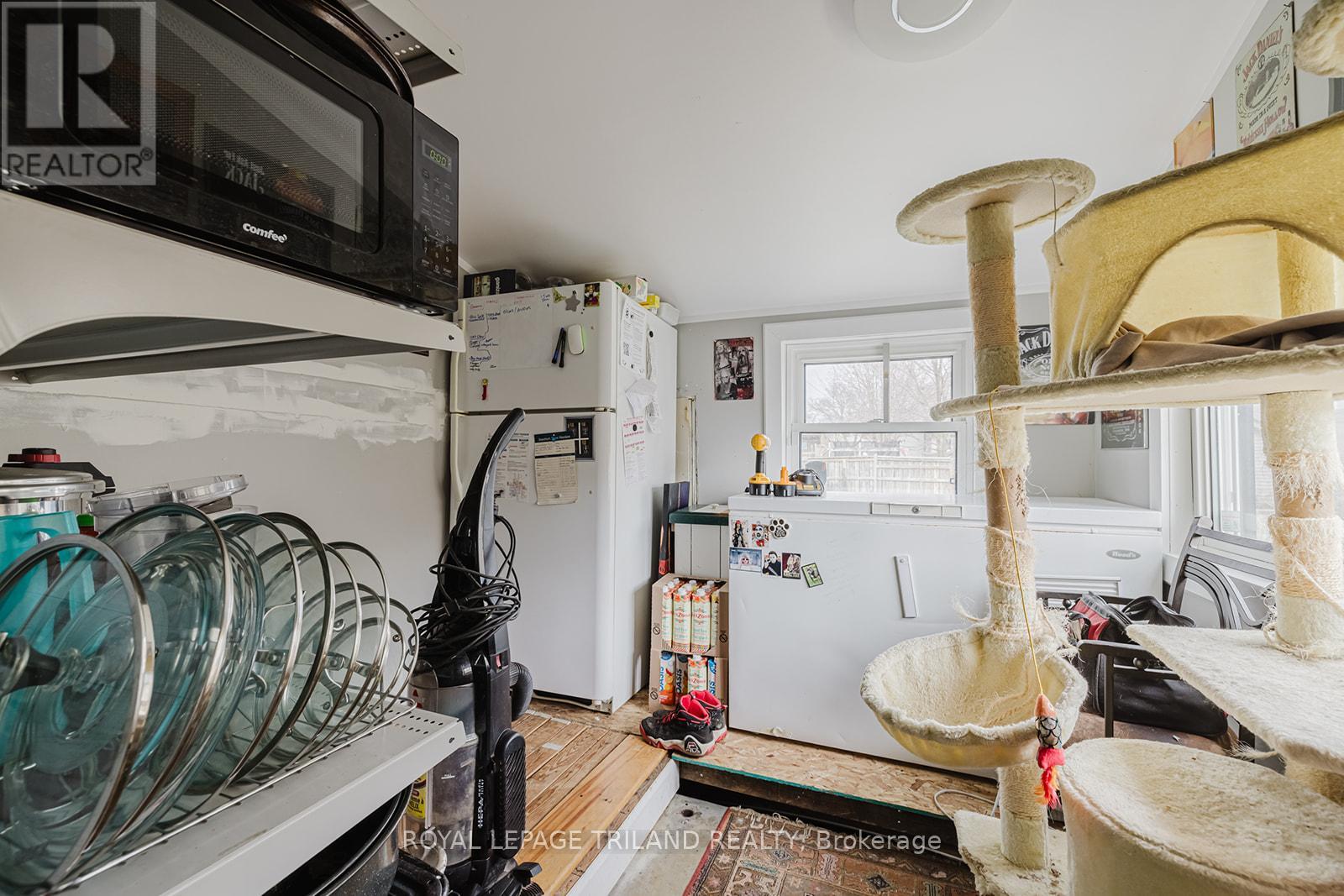 245 Sydenham Street E, Aylmer, Ontario  N5H 1M1 - Photo 22 - X12138514