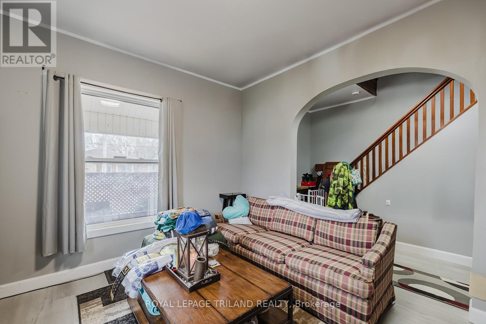 245 Sydenham Street E, Aylmer, Ontario  N5H 1M1 - Photo 5 - X12138514