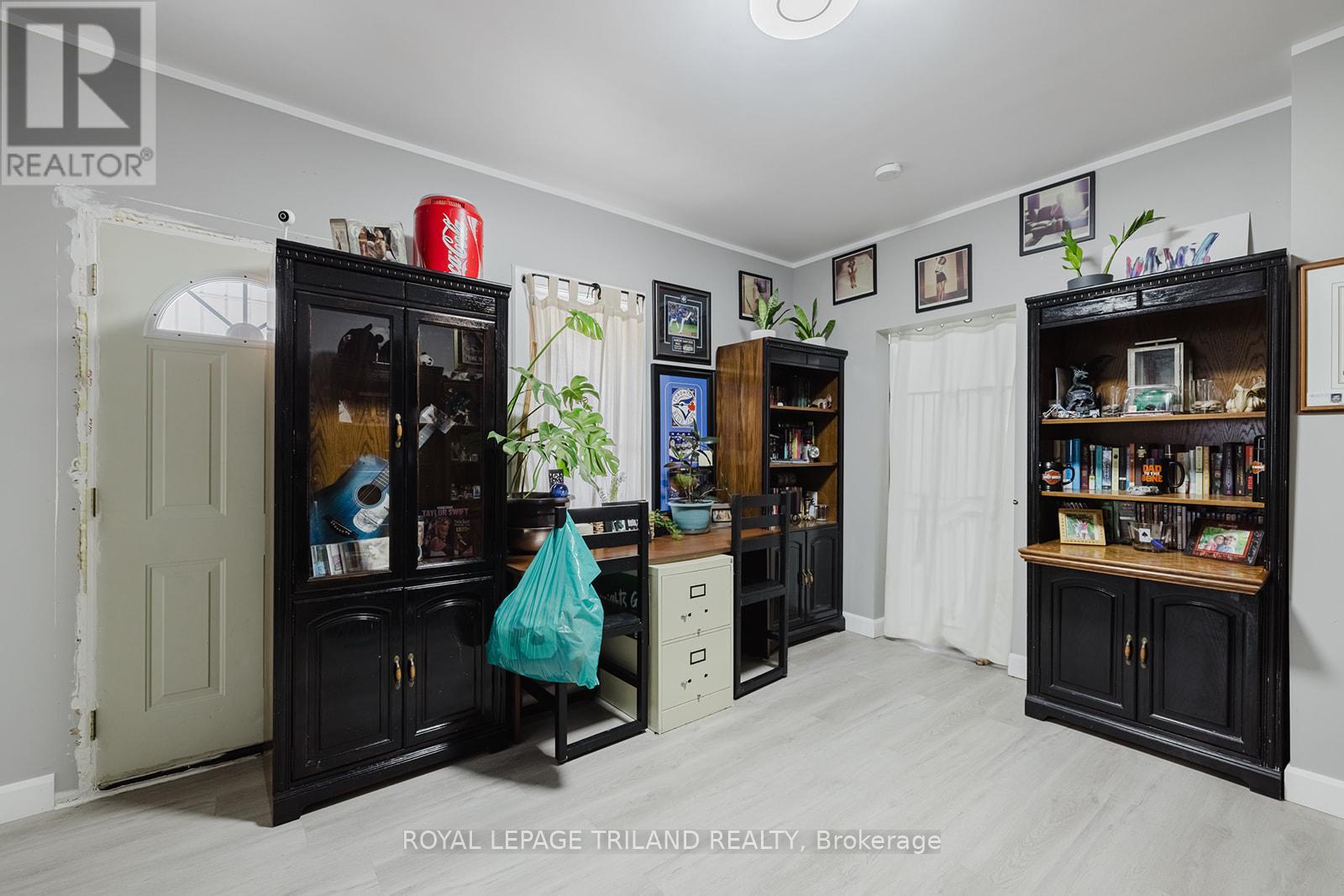 245 Sydenham Street E, Aylmer, Ontario  N5H 1M1 - Photo 7 - X12138514