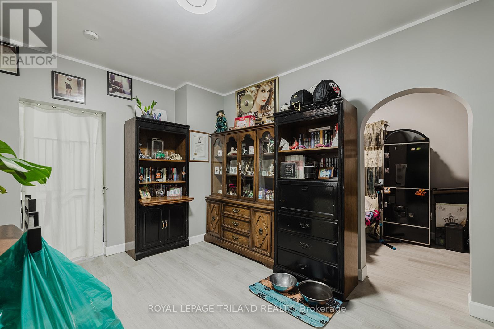 245 Sydenham Street E, Aylmer, Ontario  N5H 1M1 - Photo 8 - X12138514